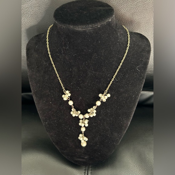 1928 gold drop statement necklace with simulated pearls - Picture 3 of 8